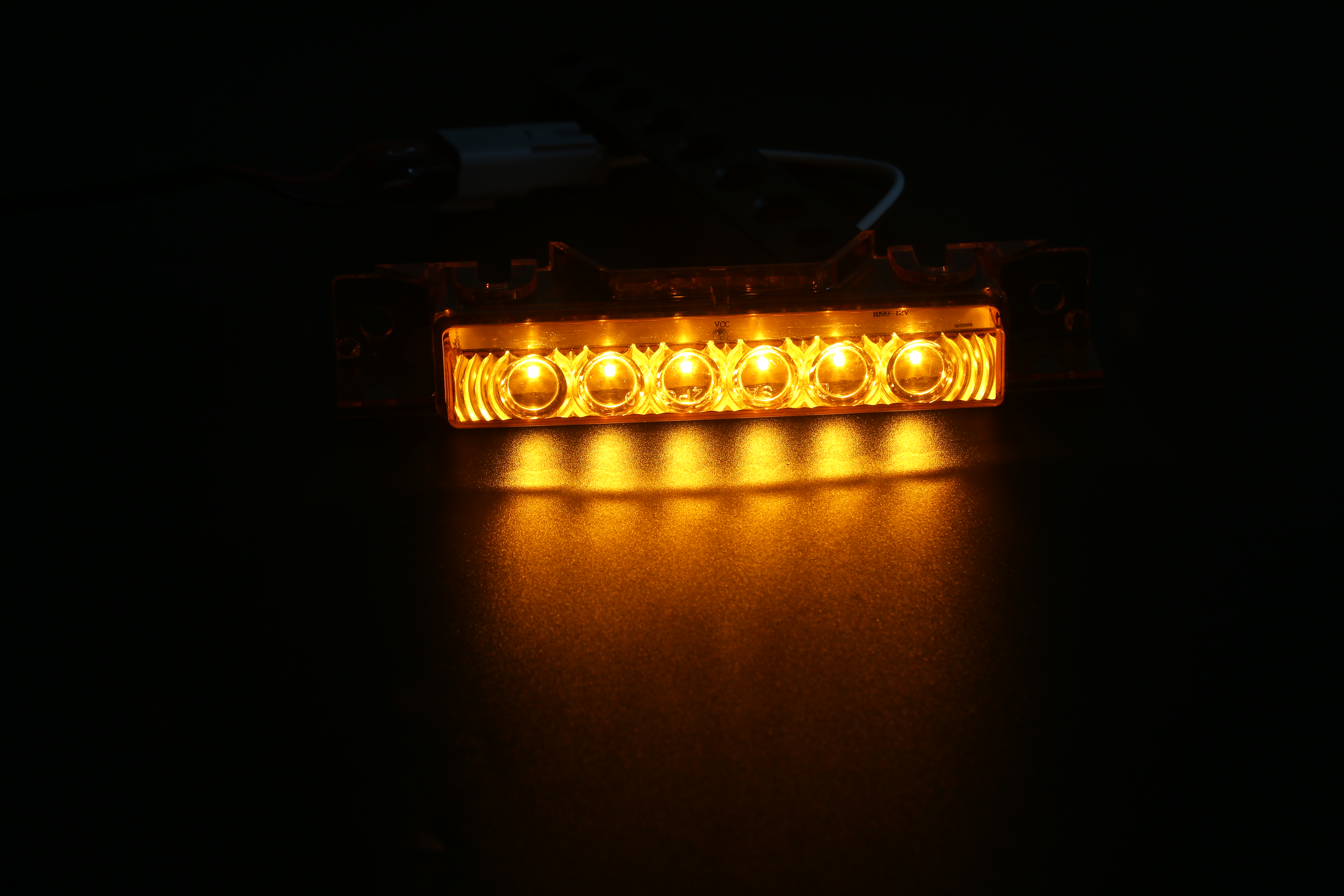 カーライト工場、会社、メーカー、中国製、テールライト、作業灯、サイドライト、トラックライト