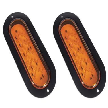 LEDトレーラーマーカーライト対。従来の球根：あなたのトレーラーにとってどちらが良いですか？